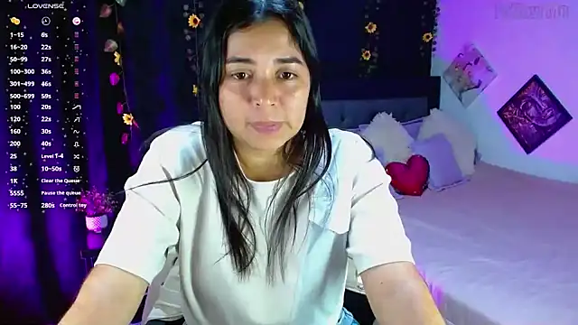 Snapshot of HaannaAGT chatting on October 14, 12:22 am HaannaAGT online show from October 14, 12:22 am