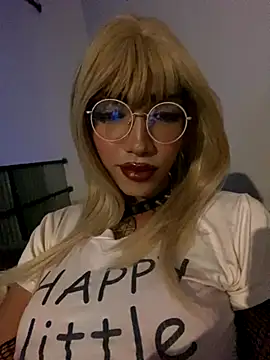 Snapshot of Cute_Aleja chatting on November 2, 5:10 am Cute Aleja online show from November 2, 5:10 am