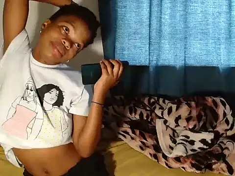 SexyLatoya05 online show from October 27, 6:50 am