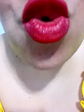 Snapshot of Notila-68 chatting on March 19, 1:20 am Notila-68 online show from March 19, 1:20 am