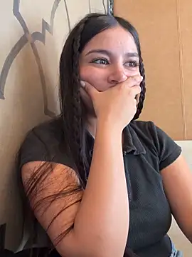 GODDESS zyrene online show from November 18, 7:40 pm