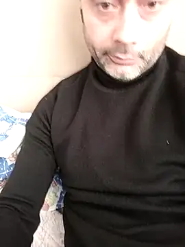 Snapshot of koruhkn chatting on March 8, 5:11 am koruhkn online show from March 8, 5:11 am