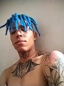 Snapshot of Overinktt chatting on October 28, 6:32 pm Overinktt online show from October 28, 6:32 pm