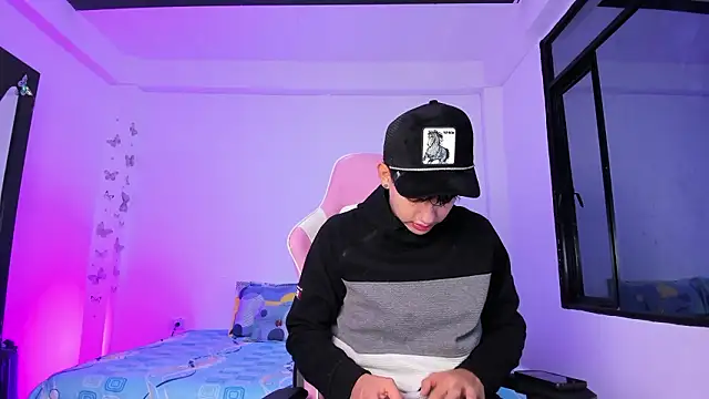 Snapshot of Axel_Cody_ chatting on February 26, 11:31 am Axel Cody online show from February 26, 11:31 am