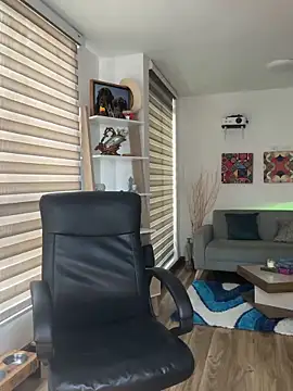 Snapshot of shanabellucy chatting on March 6, 5:09 pm shanabellucy online show from March 6, 5:09 pm