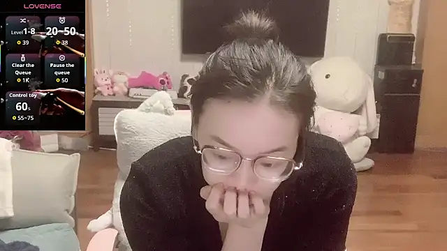 Mimi-777 online show from November 1, 9:33 am