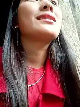 Lyssa-a online show from December 20, 9:05 am