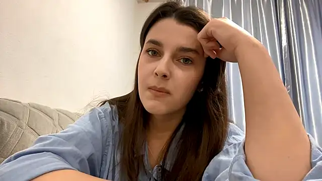 Snapshot of Marry-remma chatting on October 14, 12:06 pm Marry-remma online show from October 14, 12:06 pm