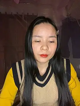 Snapshot of Listen-ly chatting on November 25, 2:39 pm Listen-ly online show from November 25, 2:39 pm