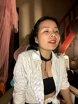 Snapshot of Listen-ly chatting on November 26, 3:57 pm Listen-ly online show from November 26, 3:57 pm