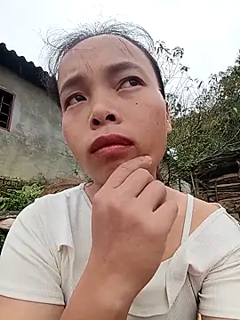 Snapshot of Nguyet2k4 chatting on October 24, 1:46 am Nguyet2k4 online show from October 24, 1:46 am