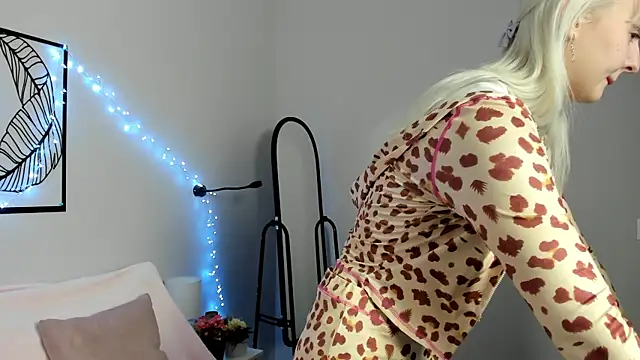 AdeleSilver online show from November 12, 2:12 am