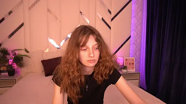 CuteeFoxy online show from November 10, 2:38 pm