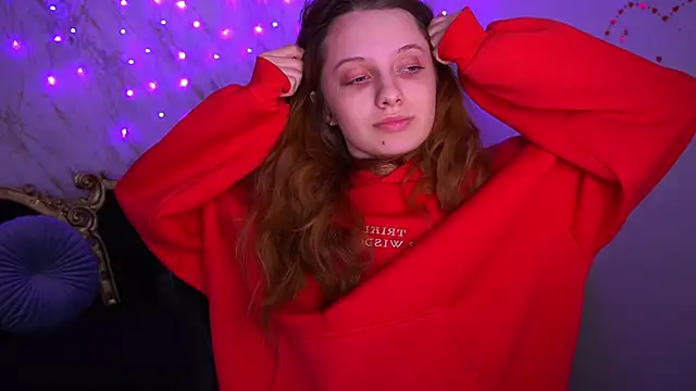 Snapshot of CuteeFoxy chatting on March 4, 1:28 pm CuteeFoxy online show from March 4, 1:28 pm