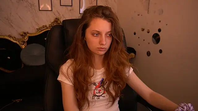 CuteeFoxy online show from June 9, 1:01 pm