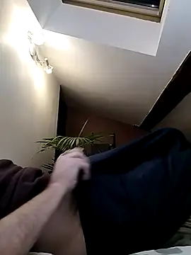 Snapshot of nicolaspgarnier chatting on November 28, 5:26 pm nicolaspgarnier online show from November 28, 5:26 pm