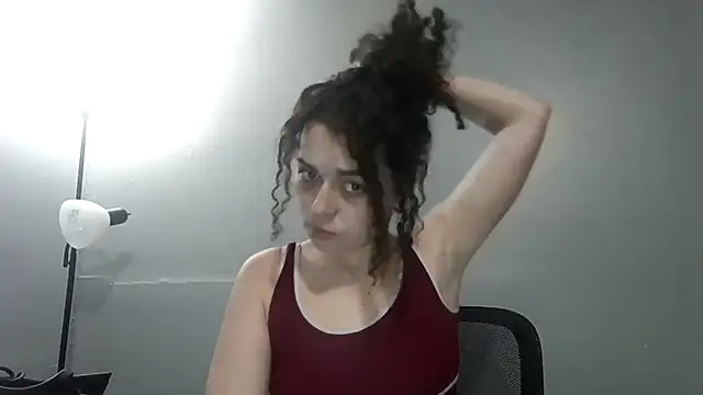 ali18of1 online show from April 4, 8:01 am