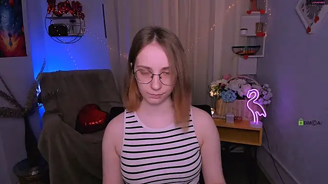 Snapshot of evalora_vei chatting on February 21, 10:27 am evalora vei online show from February 21, 10:27 am