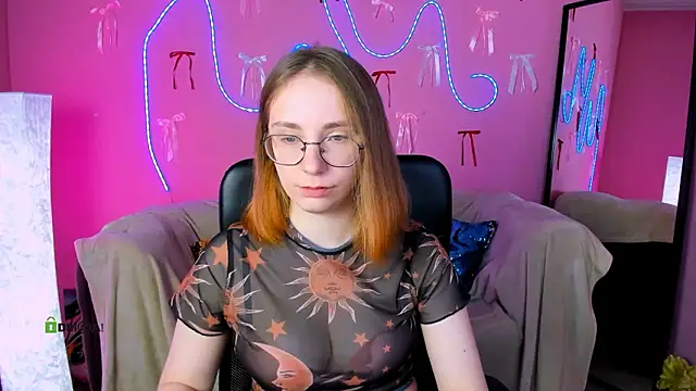 Snapshot of evalora_vei chatting on March 15, 10:10 am evalora vei online show from March 15, 10:10 am