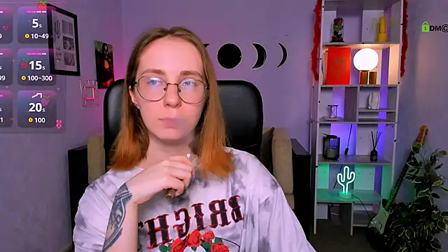 Snapshot of evalora_vei chatting on March 17, 8:34 pm evalora vei online show from March 17, 8:34 pm