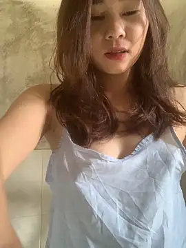 Snapshot of Yanmei_19 chatting on October 18, 5:43 am Yanmei 19 online show from October 18, 5:43 am