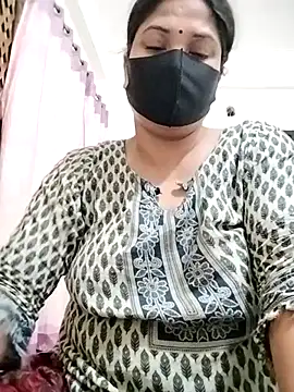 Hot Boude online show from November 3, 3:35 pm