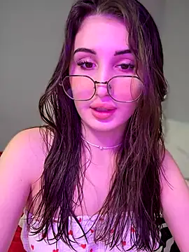 Snapshot of AuroraAmethyst chatting on October 17, 3:25 pm AuroraAmethyst online show from October 17, 3:25 pm