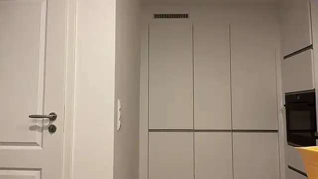 Snapshot of julialauren chatting on November 17, 8:14 pm julialauren online show from November 17, 8:14 pm