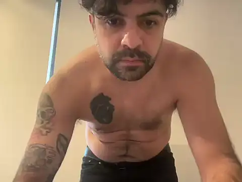 Snapshot of MARIOYH chatting on March 26, 10:37 pm MARIOYH online show from March 26, 10:37 pm