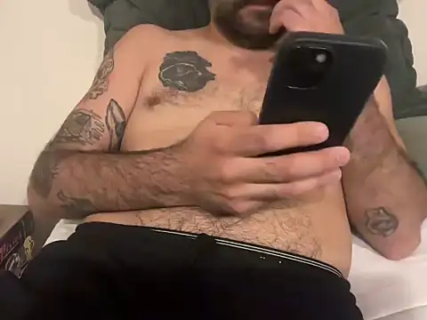 Snapshot of MARIOYH chatting on March 31, 11:27 pm MARIOYH online show from March 31, 11:27 pm