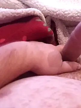 Snapshot of dadou85h chatting on March 9, 4:49 am dadou85h online show from March 9, 4:49 am