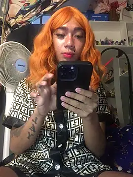 Snapshot of Yourasianbabyemma chatting on February 22, 12:47 pm Yourasianbabyemma online show from February 22, 12:47 pm