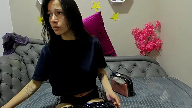 Snapshot of Laskhmi_ chatting on November 7, 1:44 pm Laskhmi online show from November 7, 1:44 pm