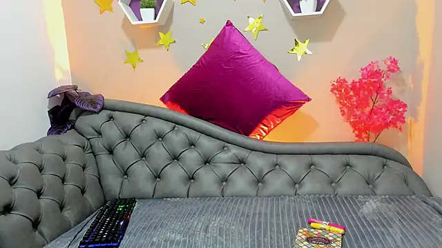 Snapshot of Laskhmi_ chatting on November 18, 3:38 pm Laskhmi online show from November 18, 3:38 pm