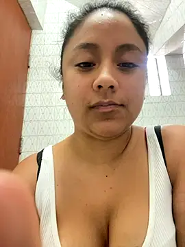 Snapshot of Techi0525 chatting on October 20, 7:25 pm Techi0525 online show from October 20, 7:25 pm