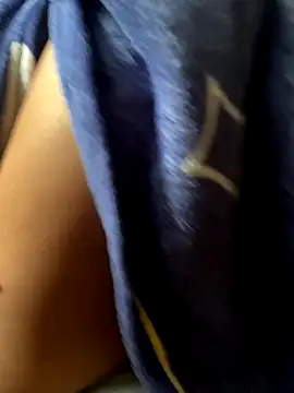 Snapshot of Techi0525 chatting on November 29, 12:19 pm Techi0525 online show from November 29, 12:19 pm