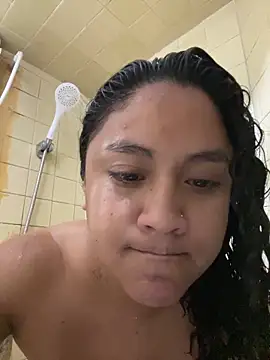 Snapshot of Techi0525 chatting on December 4, 1:48 am Techi0525 online show from December 4, 1:48 am