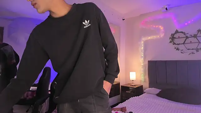 JustinCastiblanco online show from November 15, 11:29 am