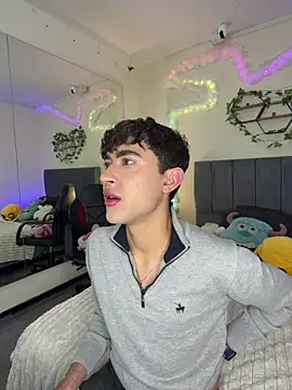 JustinCastiblanco online show from February 2, 11:31 am