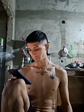 Luciferinthestreet online show from November 11, 10:21 pm