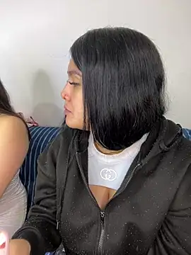 Mellani luod online show from June 17, 3:42 am