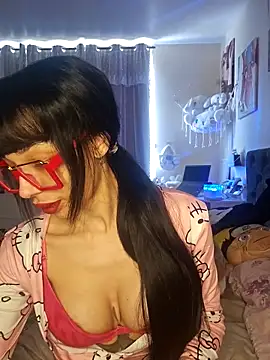 LucyMiax online show from March 31, 7:42 am