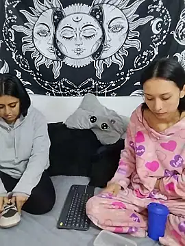 abby n emily online show from July 4, 1:28 pm