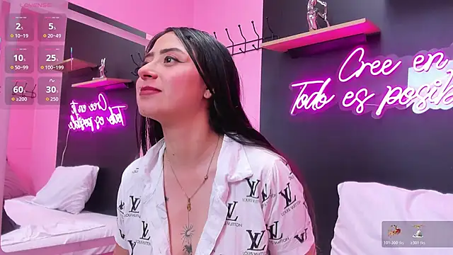 JuliethCruz  online show from October 30, 5:13 pm