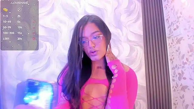 Snapshot of xkaty_grey chatting on March 6, 8:27 pm xkaty grey online show from March 6, 8:27 pm