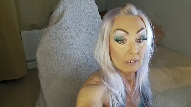 TheOGMiaMystique online show from December 20, 7:32 pm