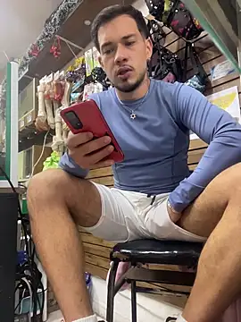 Leonardmoppet online show from December 16, 10:37 pm