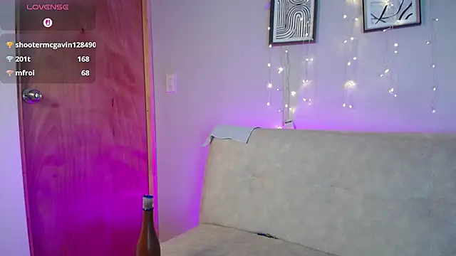 Sweet Bella Valery online show from March 16, 12:49 am