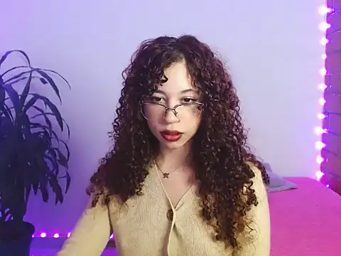 Medussa3033 online show from October 18, 10:54 pm