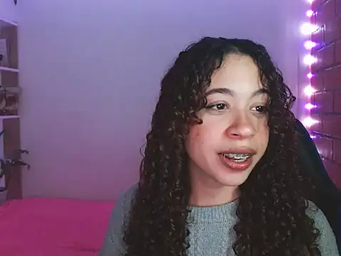 Medussa3033 online show from March 1, 5:20 am